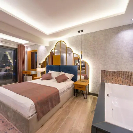 Sleeps 5 With Pool Air Con And Wifi Villa Ölüdeniz